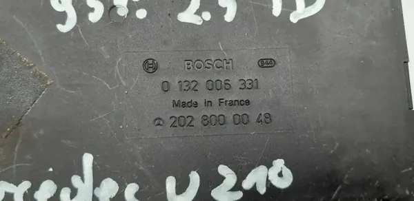Pompe de verrouillage central Mercedes-Benz OEM 2028000048 image 5