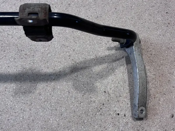 Barra estabilizadora trasera Audi Q7 OEM 4M0511305L image 8