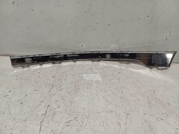 VW Touareg 14- Krominen takapuskuri vasen 7P6853841 image 5