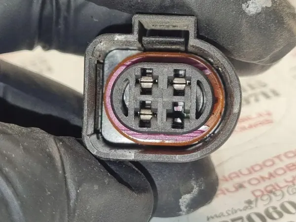 Conector de luz trasera SEAT EXEO OEM 8E0971841F image 5