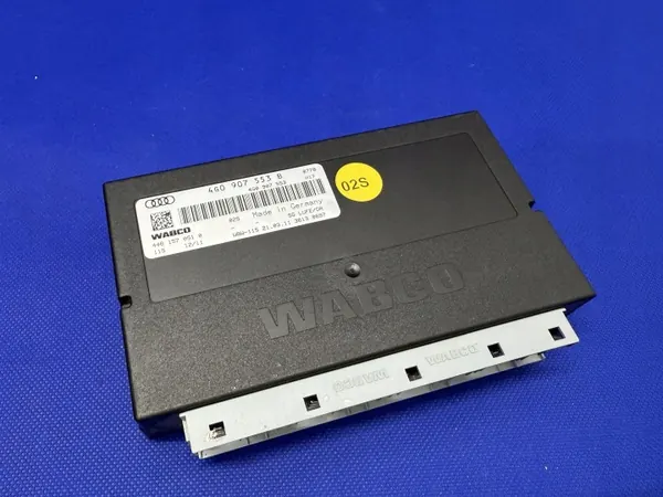 Audi Air Suspension Control Module 4G0907553B image 2