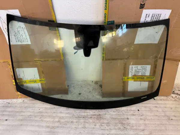 Porsche Macan I Framruta OEM 2000010226504 image 2