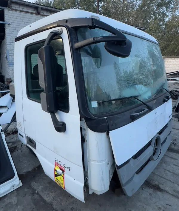 Cabine jour Mercedes Actros MP3 - Kabina mp3 OEM image 2