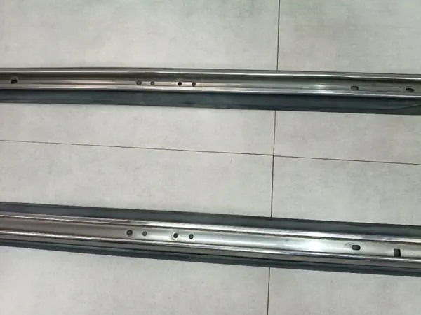 Barres de toit Jeep Grand Cherokee WK2 OEM 55079173AI image 5