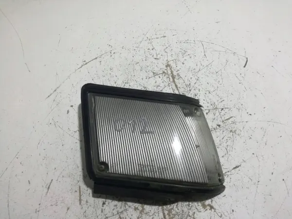 OEM 12238 etuvalo Toyota Corolla E80:lle image 2