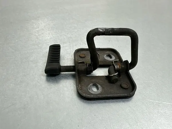 HAK RYGIEL MASKI VW PASSAT B8 image 2