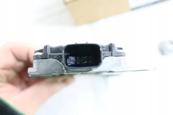 Sensor radar punto ciego OEM UZ17753 para Mazda CX-60/CX-80 image 4