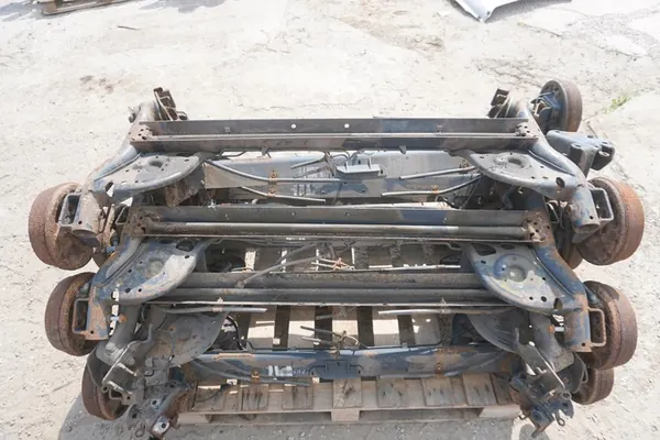 NISSAN NOTE E11 Trave di Sospensione Posteriore 2006-2012 55501BC64B image 3