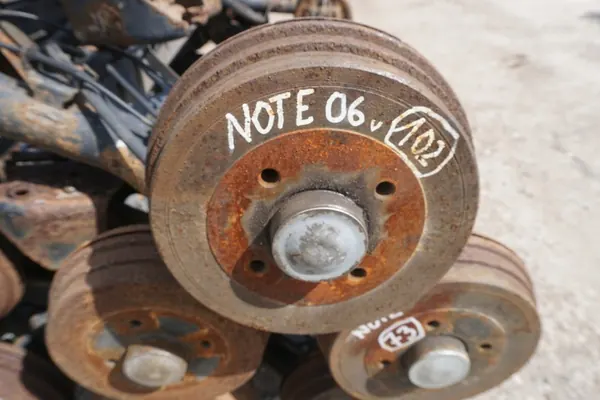 NISSAN NOTE E11 Trave di Sospensione Posteriore 2006-2012 55501BC64B image 5