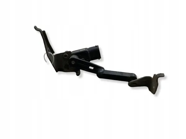 Volvo XC60 2022 Niveausensor Hinterluftfederung OEM 32246988 image 3