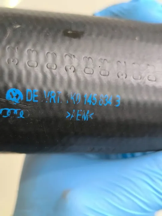 Volkswagen Golf SportWagen 2004 Intercooler-Schlauch image 4