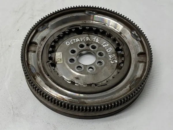 Volante Transmissão Automática SKODA SUPERB II ESTATE image 2