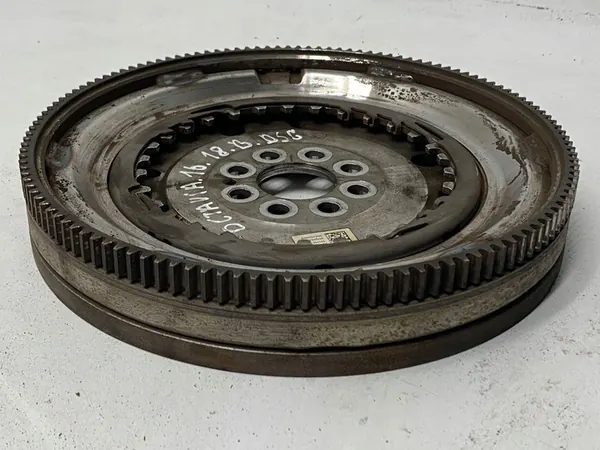 Volante Transmissão Automática SKODA SUPERB II ESTATE image 4