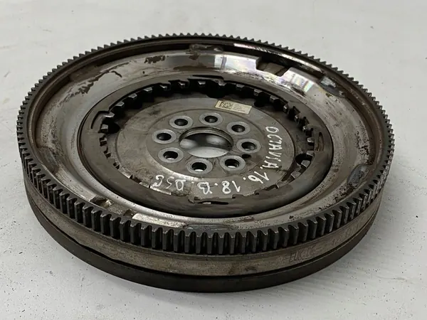 Volante Transmissão Automática SKODA SUPERB II ESTATE image 5