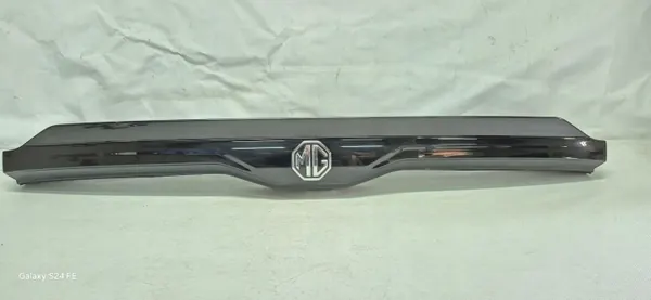 Garniture Hayon Arrière MG4 OEM 11450696 - Occasion image 2