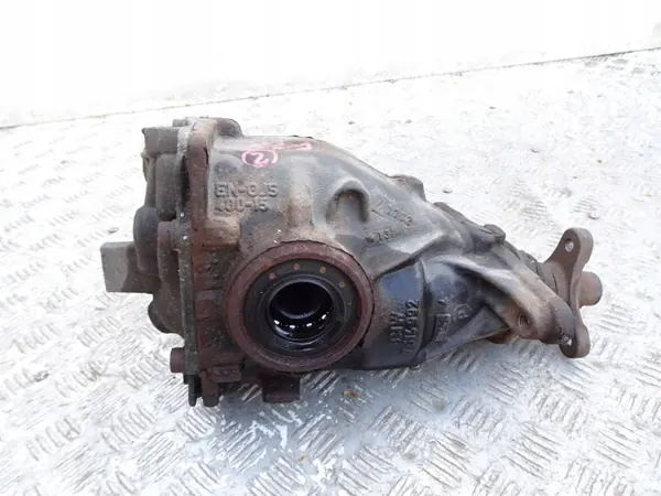 BMW 1er F20 F21 1.6D Heckdiff 7605587 image 4