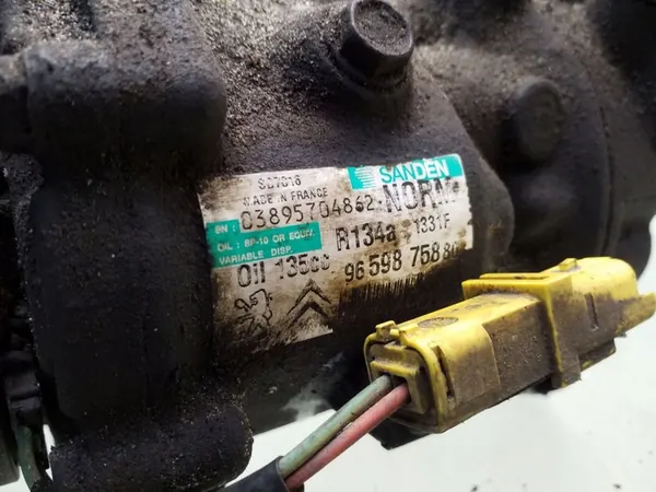 Compressore aria condizionata Peugeot OE 9659875880 image 2