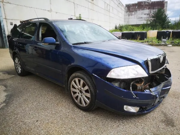 Coletor de escape OEM EIS-2064860 para Skoda Octavia 1.6L image 3