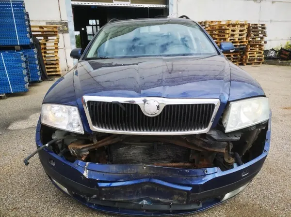 Coletor de escape OEM EIS-2064860 para Skoda Octavia 1.6L image 4