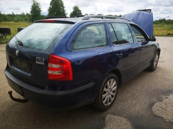 Coletor de escape OEM EIS-2064860 para Skoda Octavia 1.6L image 7