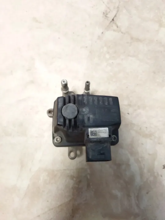 Mercedes-Benz OE A0001405339 AdBlue-doseringsunit image 2