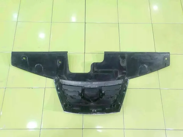 NISSAN JUKE F15 1.6 B Grille 620701KA6A 620721KA6A image 2