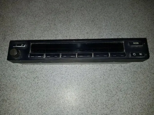 BMW Navigointinäyttö OEM 7608711040 7-sarja E38 image 3