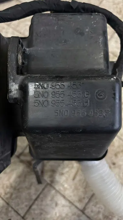 Pesunesteen Säiliö VW Tiguan 5N0955453G image 4
