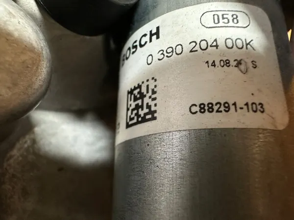 Tirón de maletero Mercedes OEM A0999064703 - Pieza OE image 8