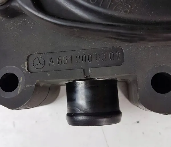 Vattenpump MERCEDES-BENZ E (W212) 1.8L bensin image 4