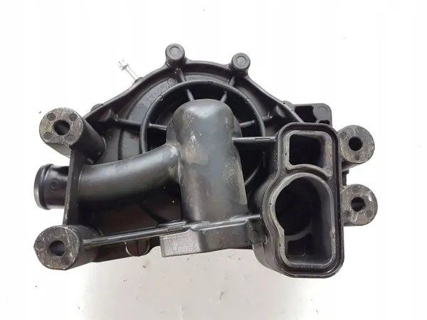 Vattenpump MERCEDES-BENZ E (W212) 1.8L bensin image 7