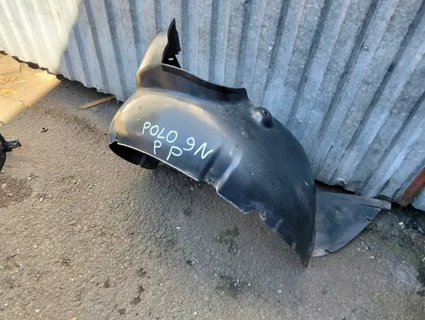 Polo 9N lift front right wheel arch 6Q0809958B image 2