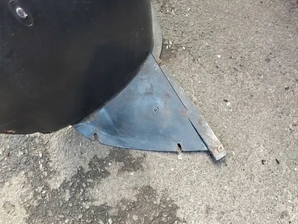 Polo 9N lift front right wheel arch 6Q0809958B image 3