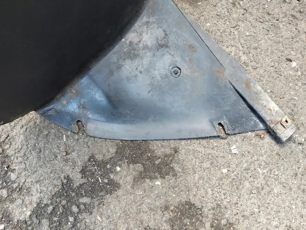 Polo 9N lift front right wheel arch 6Q0809958B image 4