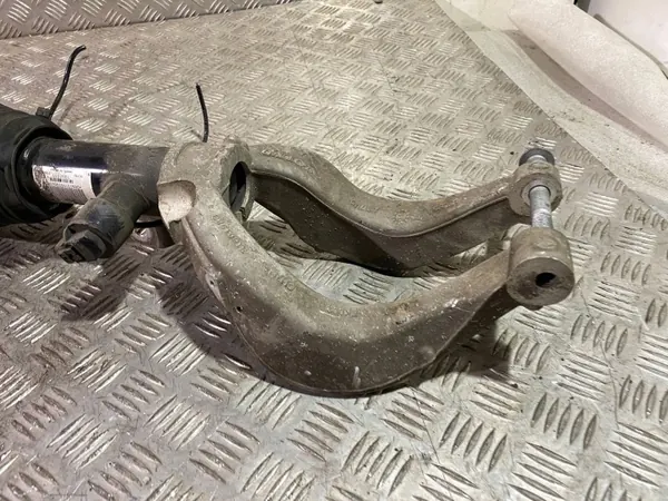 Volvo XC60 2020 Vorderachsluftfederung Dämpfer OEM 32269551 image 4