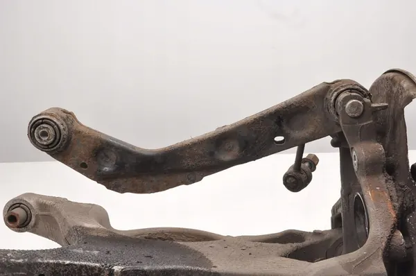 VOLVO V90 CC D5 Mozzo Posteriore Sinistro 31387216 image 4