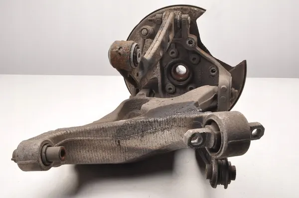 VOLVO V90 CC D5 Mozzo Posteriore Sinistro 31387216 image 6