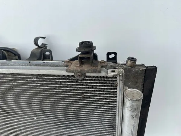 Système de refroidissement OEM 1227508892 pour Toyota Prius II 1.5 Hybride image 4