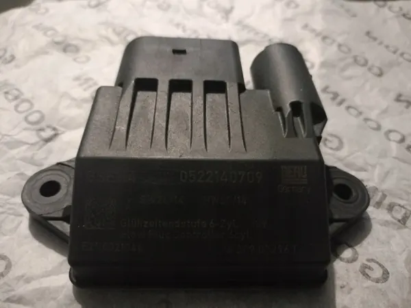 Relais de bougie OEM 0522140709 pour Mercedes 3.0 CDI image 2