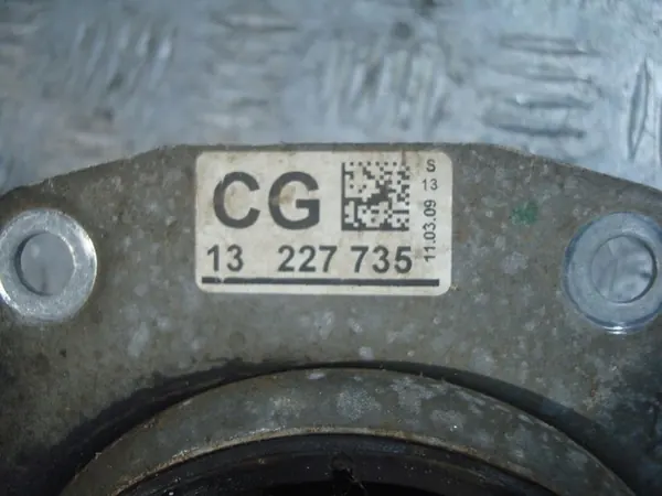 Supporto motore sinistro Opel Insignia 2.0 CDTI image 4