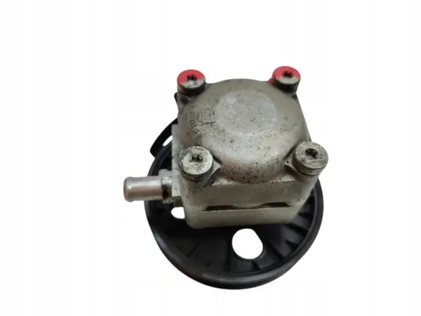 Bomba de direção assistida Volvo OEM 8649636 - Usada image 4
