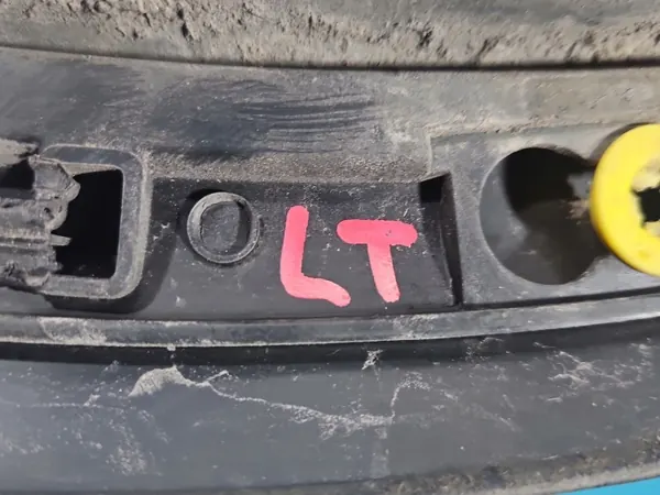 OEM 30744044LH Para-lama traseiro esquerdo Volvo C30 image 3