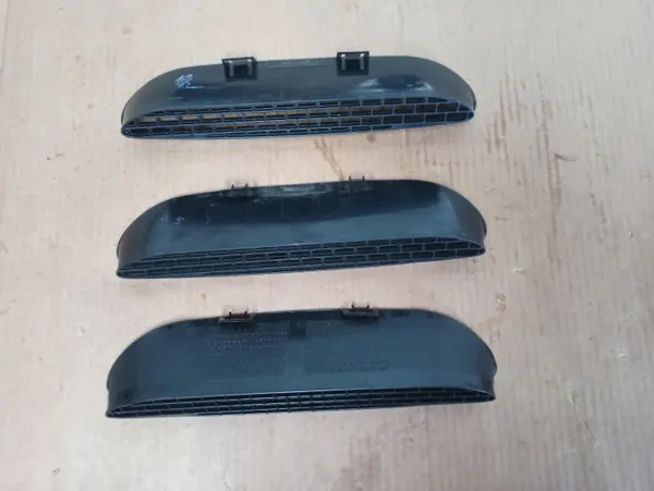 Dodge Jäähdyttimenritilä OEM 68184348 Challenger Hellcat SRT image 5