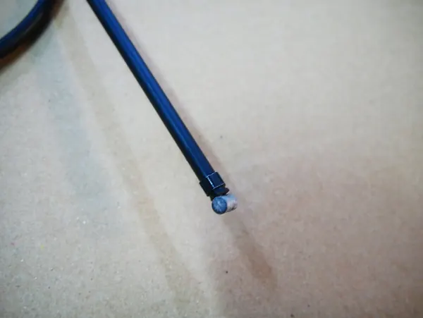 BMW E60 E61 E63 E64 Motorhuvsladd 51237008760 image 3