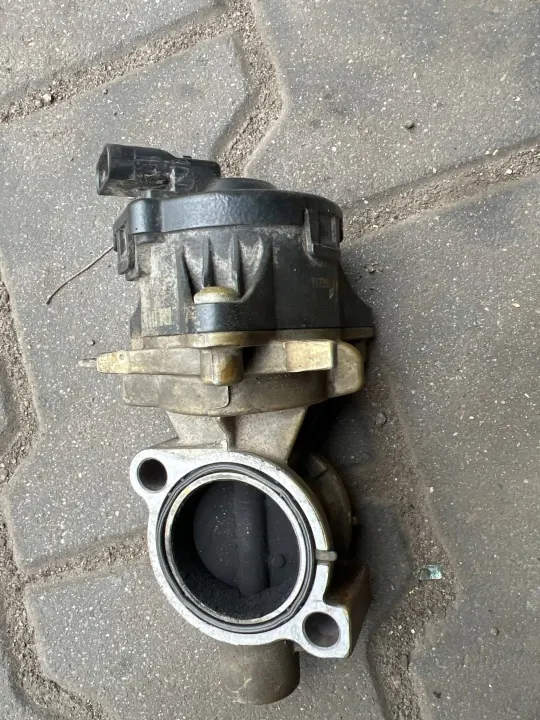 Mercedes Atego EURO 6 klep OEM 9361420219 image 2