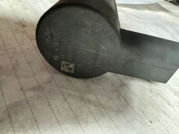 Brandstofdruksensor Sprinter 2.2 A0000705746 image 2