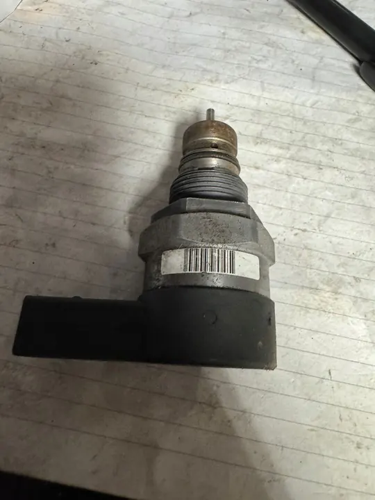 Brandstofdruksensor Sprinter 2.2 A0000705746 image 3