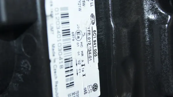 Farol dianteiro esquerdo VW Polo V 6C1941005 image 8