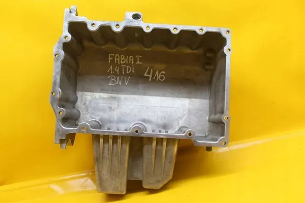 Oljetank Skoda Fabia I Audi Seat VW 1.4 TDI BNV 045103603D image 7