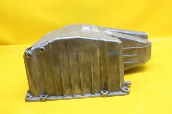 Oljetank Skoda Fabia I Audi Seat VW 1.4 TDI BNV 045103603D image 9